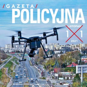 Zdjęcie przedstawiające stronę tytułową Gazety Policyjnej. Na zdjęciu widać drona.