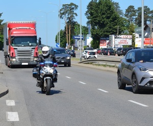 Policjant na motorze