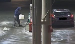 Zdjęcie przedstawiające podejrzewanych o kradzież paliwa