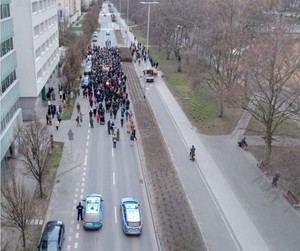 Zdjęcie przedstawiające zabezpieczenie Gdyńskiej Drogi Krzyżowej