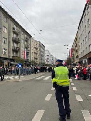 Zdjęcie przedstawiające zabezpieczenie podczas obchodów Święta Niepodległości