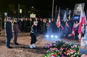 Zdjęcie z uroczystości obchodów 52. rocznicy wydarzeń Grudnia 1970