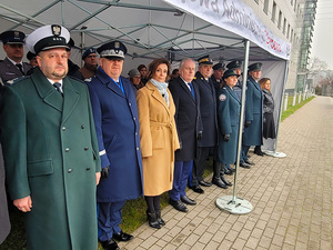 Zdjęcie ze spotkania z okazji mianowania Naczelnika Pomorskiego Urzędu Celno-Skarbowego w Gdyni insp. Macieja Siniarskiego na stopień nadinspektor w korpusie generałów w Służbie Celno-Skarbowej