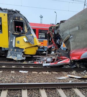 Zdjęcie przedstawiające katastrofę kolejową