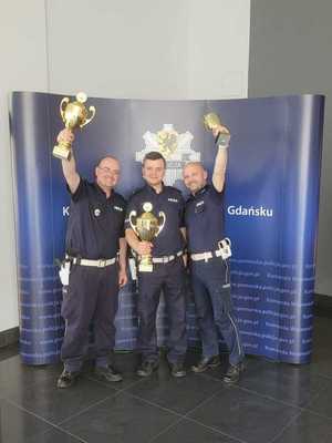 Policjant gdyńskiej drogówki w gronie najlepszych w województwie!
