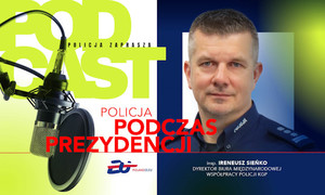 Zdjęcie przedstawiające policjanta na plakacie do podcastu