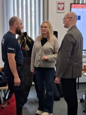 Zdjęcie przedstawiające spotkanie organizacyjne do projektu Napęd na cztery łapy, który realizowany będzie z Programu Funduszy Norweskich.