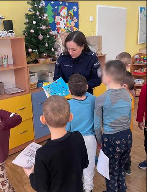 Policjantki odwiedziły gdyńskie przedszkola.