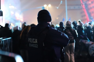 Policjanci nadzorowali rejon imprezy urodzinowej w Gdyni.