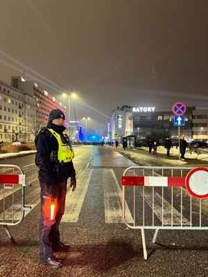 Policjanci zabezpieczali teren imprezy z okazji setnych urodzin Gdyni.