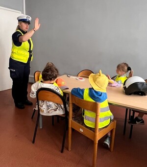 Dzieci z Przedszkola odwiedziły Komendę Miejska Policji w Gdyni