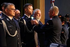 Policjanci z Gdyni i Sopotu obchodzili swoje święto w Sali Widowiskowej Klubu 3 Flotylli Okrętów w Gdyni.