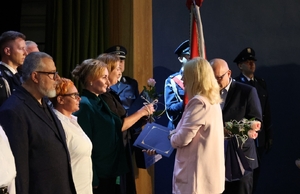 Policjanci z Gdyni i Sopotu obchodzili swoje święto w Sali Widowiskowej Klubu 3 Flotylli Okrętów w Gdyni.