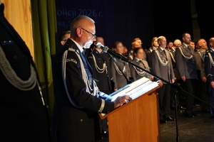 Policjanci z Gdyni i Sopotu obchodzili swoje święto w Sali Widowiskowej Klubu 3 Flotylli Okrętów w Gdyni.