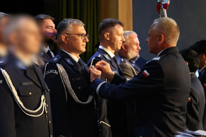 Policjanci z Gdyni i Sopotu obchodzili swoje święto w Sali Widowiskowej Klubu 3 Flotylli Okrętów w Gdyni.
